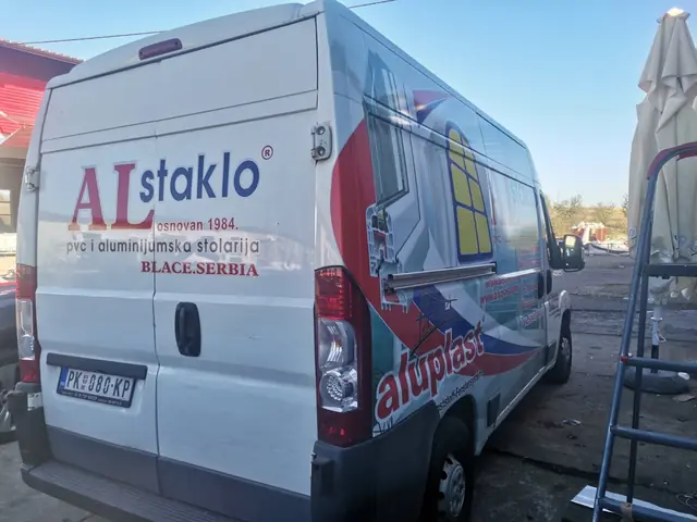 Brendiranje vozila — rad radionice Ridžal, Prokuplje (1)